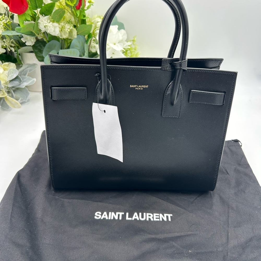 SOLD!!!!  Saint Laurent SAC DE JOUR top handle, smooth leather bag made in Italy - Picture 3 of 15